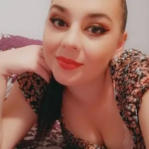 raluca7 from myfreecams