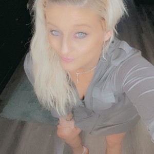 netcams24.com trixie36 livesex profile in kinky cams