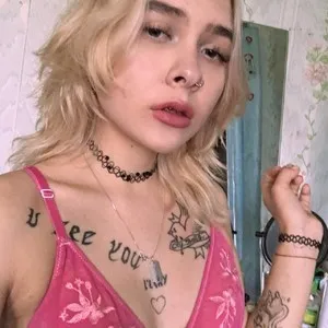 AliceTattiex from myfreecams