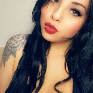 XxHolyMollyxX from myfreecams