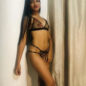 Isa_ferrer_ from myfreecams