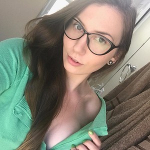 VioletFugazzi's MyFreeCams show and profile