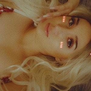 mfc GoddessEmmy webcam profile pic via bestlivesexchat.com
