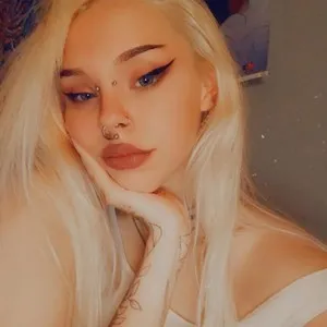 ghostgirl3138 from myfreecams