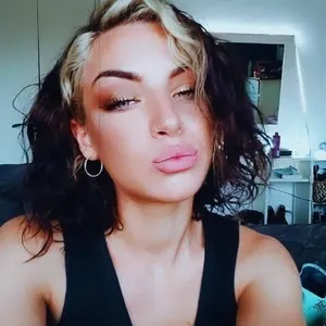 Honeybunsxo from myfreecams