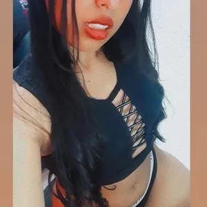 Morenasexy1 from myfreecams