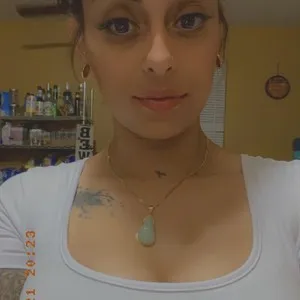 Uhhlexiss from myfreecams