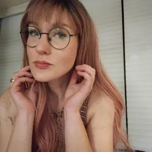 TrixieLawless from myfreecams