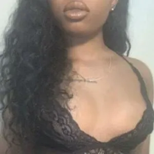 LaylaLorraine from myfreecams