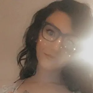 ShyFreak22 from myfreecams