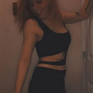 Daniblaze01 from myfreecams