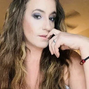 Trishanne69 from myfreecams