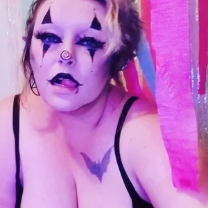 Mothisweird from myfreecams