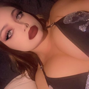 netcams24.com HoneyAdams livesex profile in goth cams