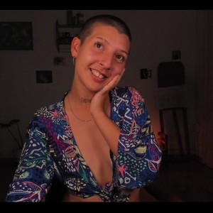 mfc MissGin webcam profile pic via iluvcams.com