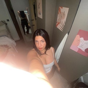 livesexr.com Anikapats livesex profile in british cams