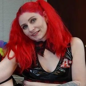 Foxyredhead18 from myfreecams