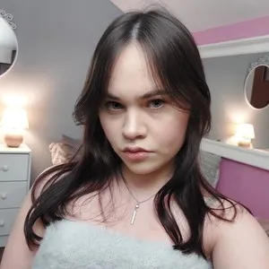 LilyAlice18 from myfreecams