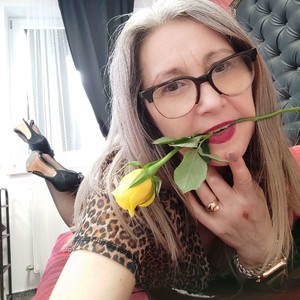 nude sex chat CougarCleo