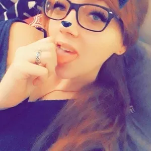 RavaRoux__xo from myfreecams