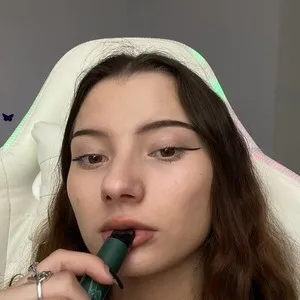 BubbleGumn from myfreecams