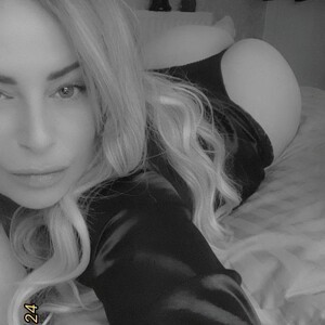 mfc Flossy43 webcam profile pic via amateursex-livecam.com