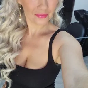 Candy_Hellenx from myfreecams