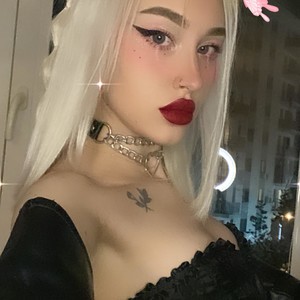 mfc velvetvvixen webcam profile pic via bestlivesexchat.com