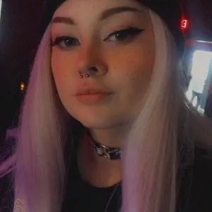 BlxssomBaby from myfreecams