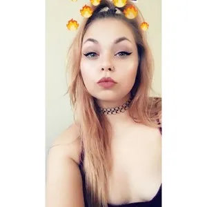 LilOralLilly from myfreecams