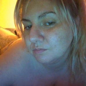 livesex.fan titties4daze livesex profile in pawg cams