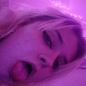 livesex.fan SweetAsCandie livesex profile in blonde cams