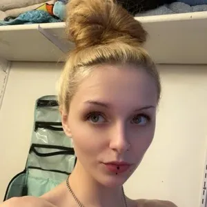 Cass69 from myfreecams