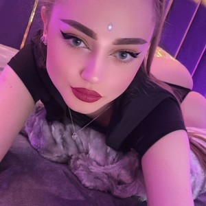 Alysereuse's MyFreeCams show and profile