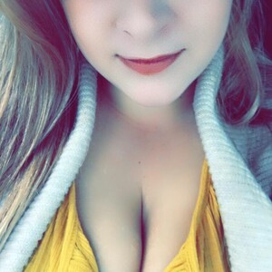 cheapadultsexcams.com Peaches8 livesex profile in big pussy cams