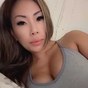 urSEOULmate's MyFreeCams show and profile