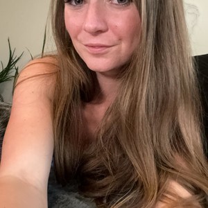 free6cams.com Fallonxgray livesex profile in petite cams