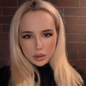 Puregirla's MyFreeCams show and profile