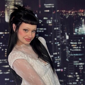 mfc Doveluvsdaddy webcam profile pic via cam-performer.com