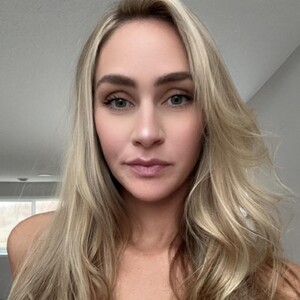 mfc JJMommyJugs webcam profile pic via watchgirlcam.com