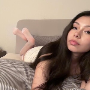 mfc ItsGoddessMia webcam profile pic via bestlivesexchat.com