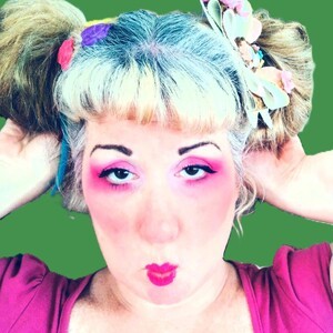 mfc everQ9agogo webcam profile pic via cam-performer.com