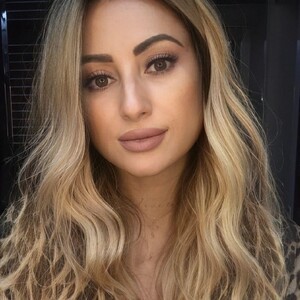 mfc SexyCeline__ webcam profile pic via newporncams.com