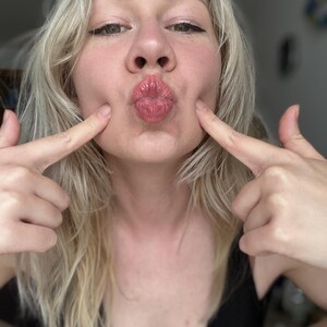 mfc Nora2 webcam profile pic via cheapadultsexcams.com