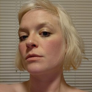 mfc palefloof webcam profile pic via badgirlwebcam.com