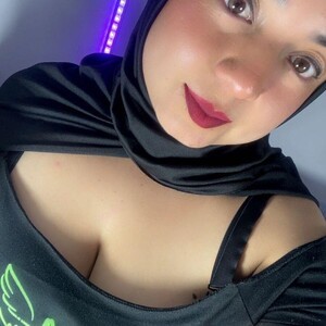 mfc BLUUM_ webcam profile pic via sexchat-joy.com