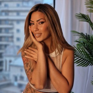 mfc SophiaPotts webcam profile pic via amateursex-livecam.com