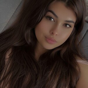 mfc CuteNanni webcam profile pic via 247camsex.com