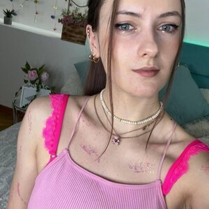 mfc Blush_flower webcam profile pic via privat-livecam.com