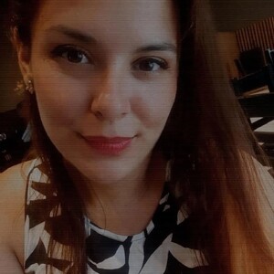mfc Avril_xo webcam profile pic via amateursex-livecam.com